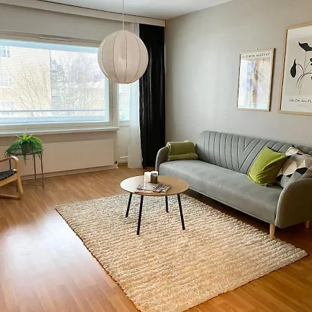 Kodikas Parvekkeellinen Kaksio Omalla Parkkipaikalla