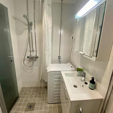 Kodikas Parvekkeellinen Kaksio Omalla Parkkipaikalla Lejlighed *