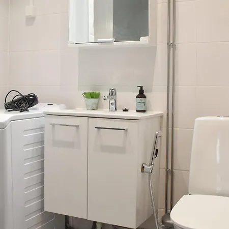 Kodikas Parvekkeellinen Kaksio Omalla Parkkipaikalla