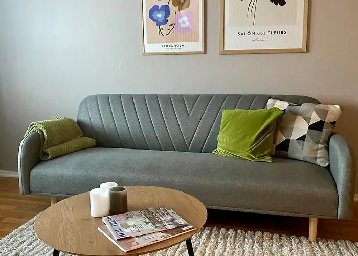 Kodikas Parvekkeellinen Kaksio Omalla Parkkipaikalla דירה *