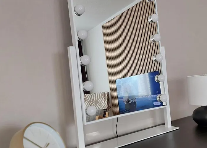 Kodikas Parvekkeellinen Kaksio Omalla Parkkipaikalla דירה קוקולה