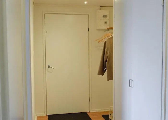 Kodikas Parvekkeellinen Kaksio Omalla Parkkipaikalla דירה